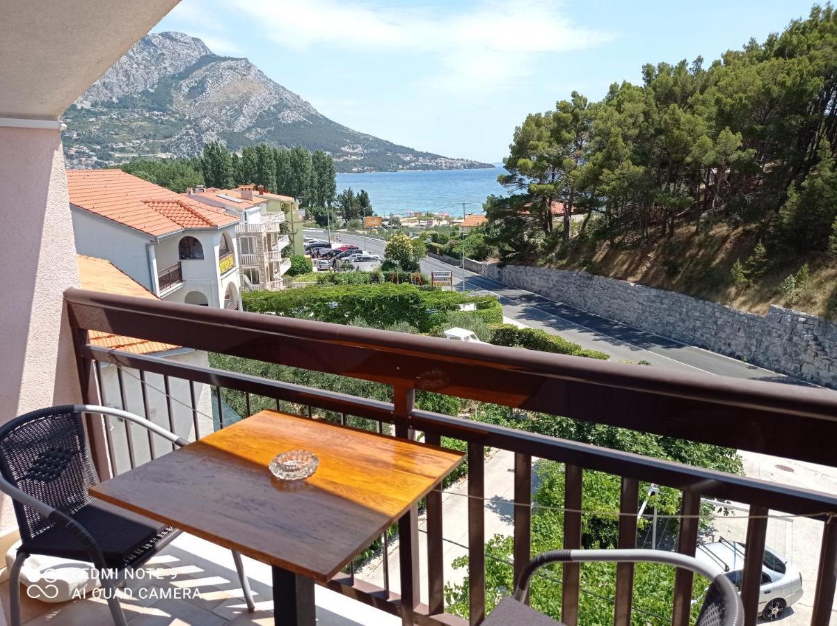 Apartments Mihovil Omiš Exteriör bild