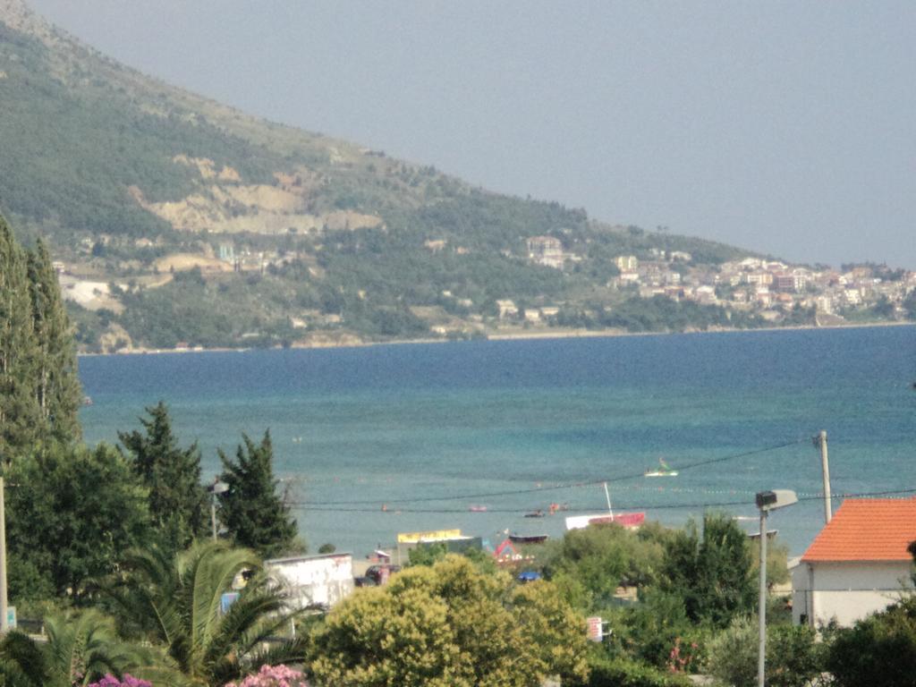 Apartments Mihovil Omiš Exteriör bild
